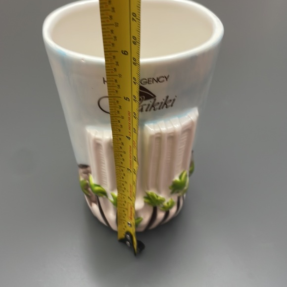 Vintage Hyatt Regency Waikiki Ceramic 3-D Tiki Mug Vase 5.5” Tall Aloha Hawaii - Picture 8 of 11